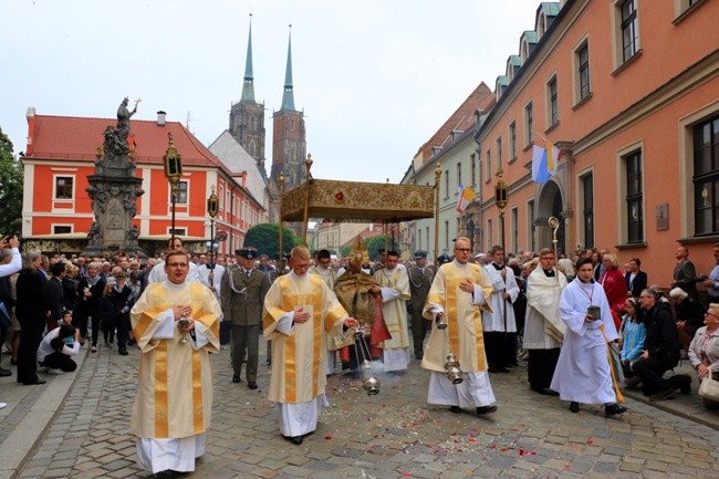 Centralna procesja Bożego Ciała we Wrocławiu