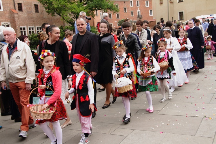 Boże Ciało 2016 - procesja z Wawelu na Rynek Główny 