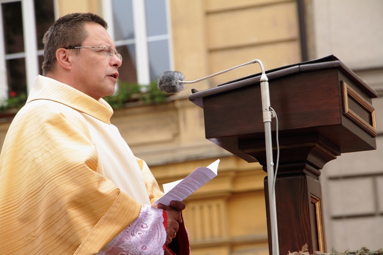 Boże Ciało 2016 - procesja z Wawelu na Rynek Główny 