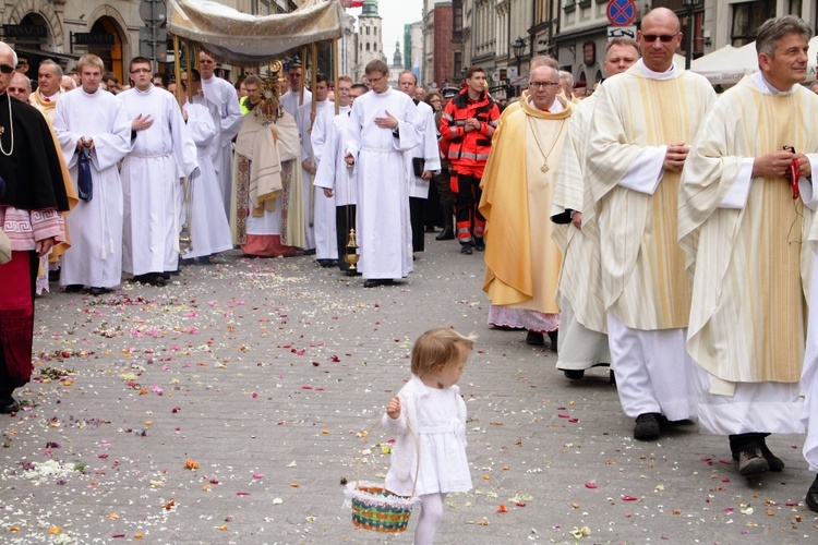 Boże Ciało 2016 - procesja z Wawelu na Rynek Główny 