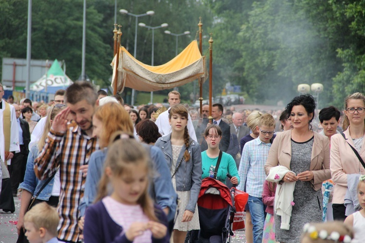 Procesja w Mościcach