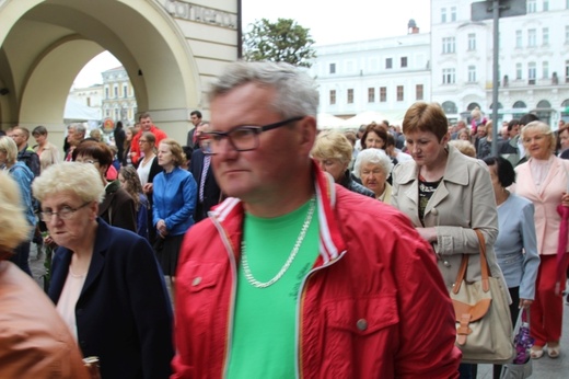 Procesja Bożego Ciała w parafii św. Marii Magdaleny w Cieszynie
