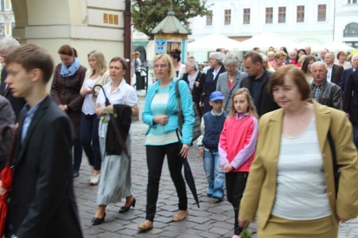 Procesja Bożego Ciała w parafii św. Marii Magdaleny w Cieszynie