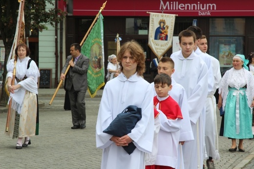 Procesja Bożego Ciała w parafii św. Marii Magdaleny w Cieszynie