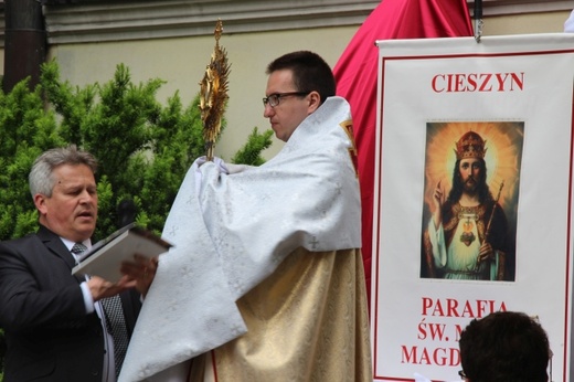 Procesja Bożego Ciała w parafii św. Marii Magdaleny w Cieszynie