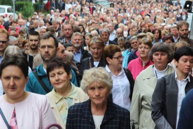 Procesja Bożego Ciała w parafii św. Marii Magdaleny w Cieszynie