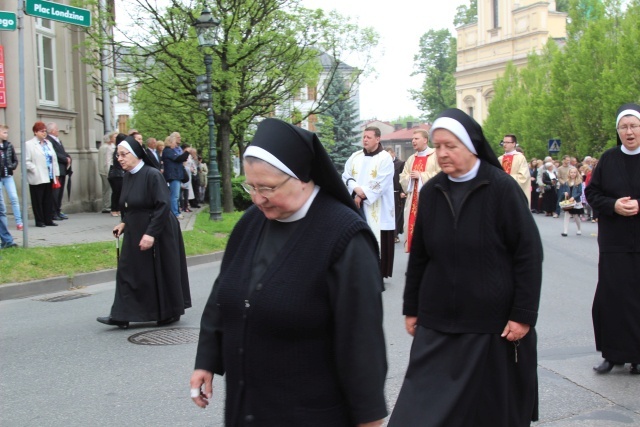 Procesja Bożego Ciała w parafii św. Marii Magdaleny w Cieszynie