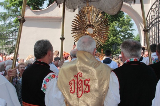 Boże Ciało w Łowiczu - Procesja