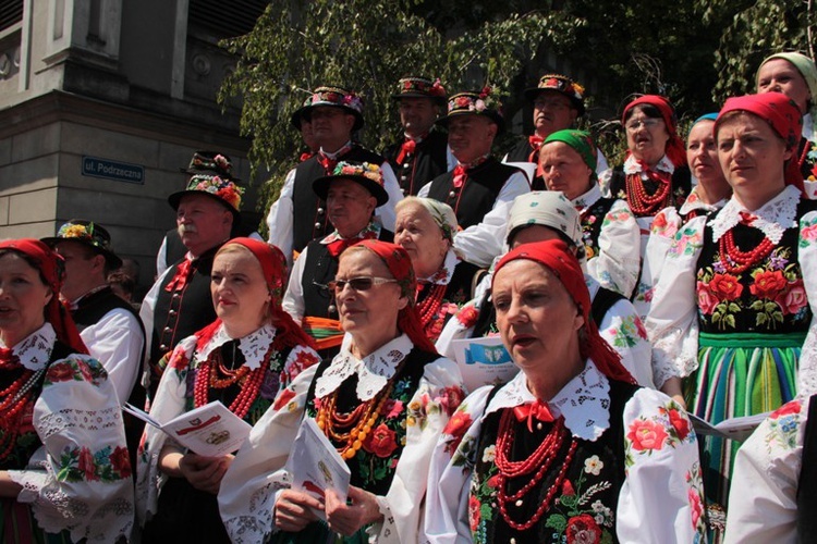 Boże Ciało w Łowiczu - Procesja