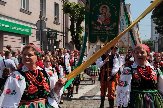 Boże Ciało w Łowiczu - Procesja