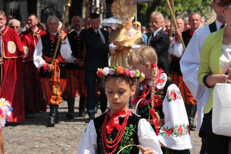 Boże Ciało w Łowiczu - Procesja