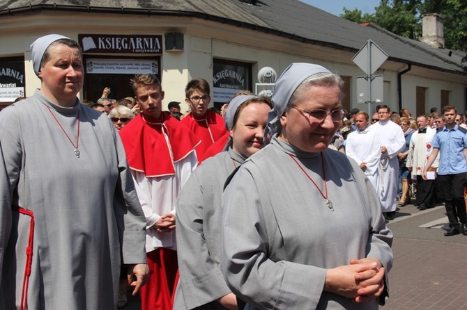 Boże Ciało w Łowiczu - Procesja