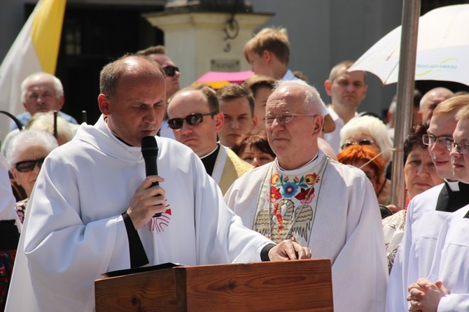 Boże Ciało w Łowiczu - Procesja