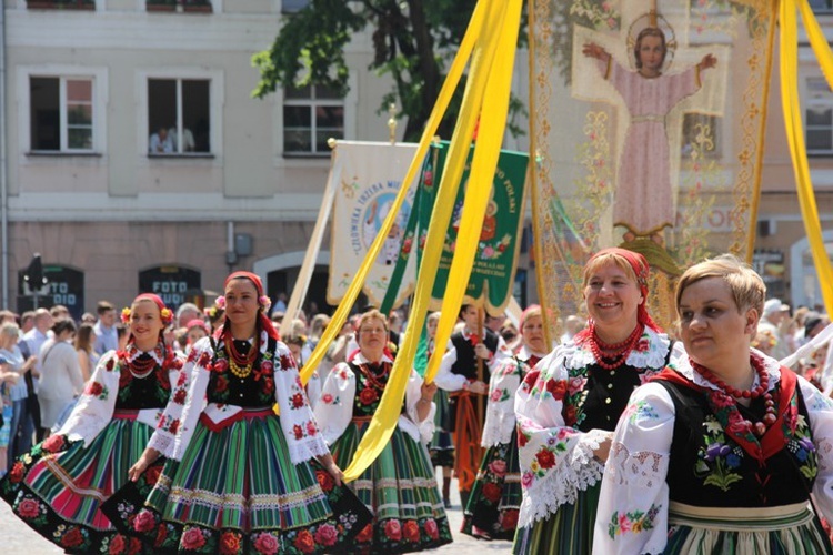 Boże Ciało w Łowiczu - Procesja