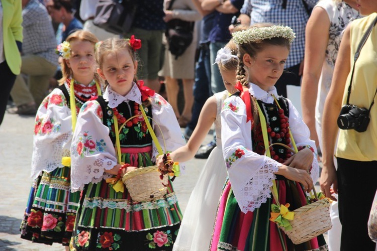 Boże Ciało w Łowiczu - Procesja