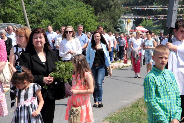 Procesja Bożego Ciała w Oporowie