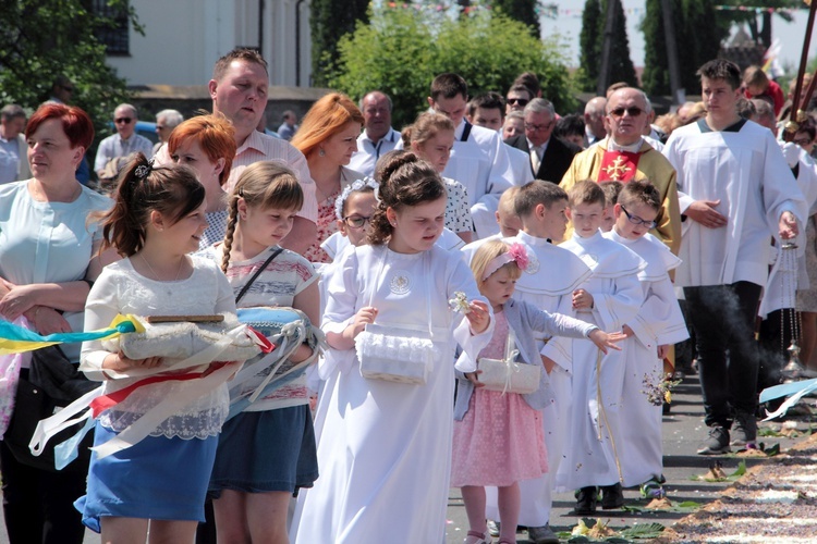 Procesja Bożego Ciała w Oporowie