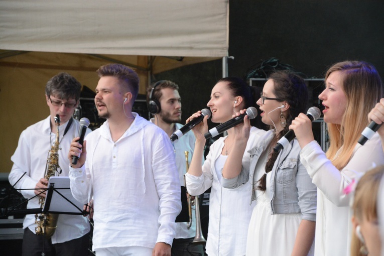 Koncert Uwielbienia po raz siódmy