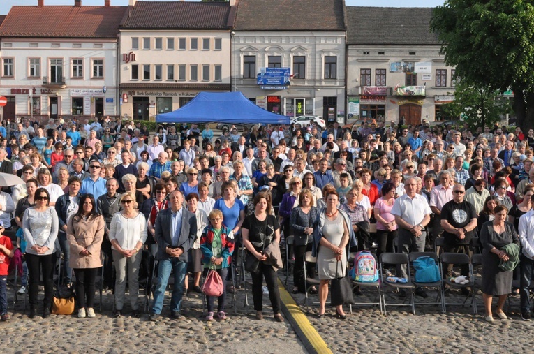 Zakliczyn, Diecezjalne Uwielbienie cz. I