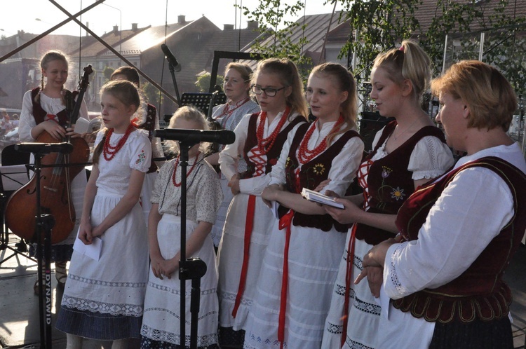 Zakliczyn, Diecezjalne Uwielbienie cz. I