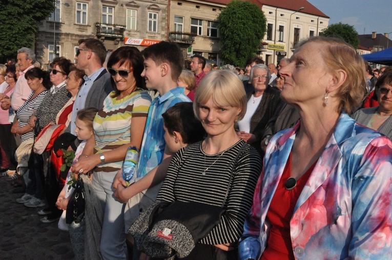 Zakliczyn, Diecezjalne Uwielbienie cz. I