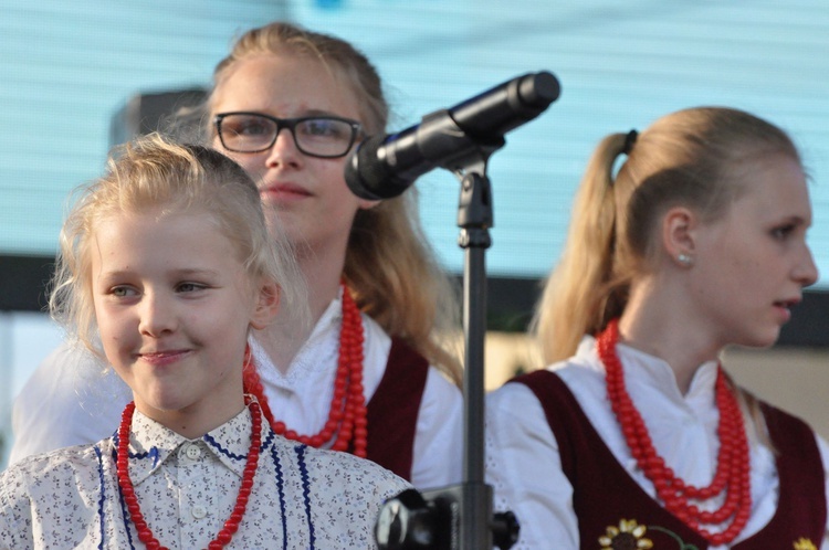 Zakliczyn, Diecezjalne Uwielbienie cz. I