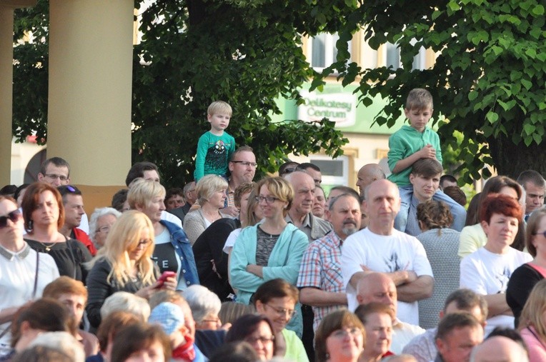 Zakliczyn, Diecezjalne Uwielbienie cz. I