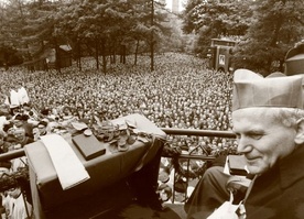 Kard. Karol Wojtyła w Piekarach w 1973 roku