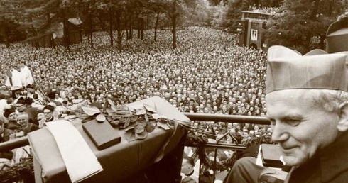 Kard. Karol Wojtyła w Piekarach w 1973 roku