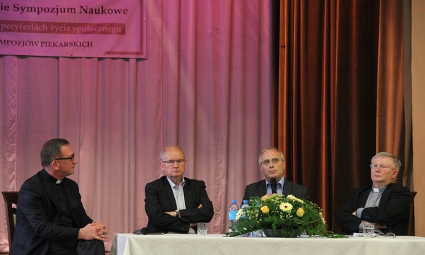 Debata podczas sympozjum