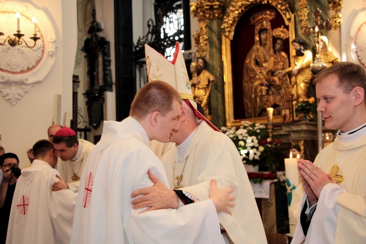 Święcenia kapłańskie w Łowiczu