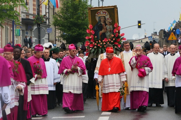 Pielgrzymka mężczyzn do MB Piekarskiej - cz. 1