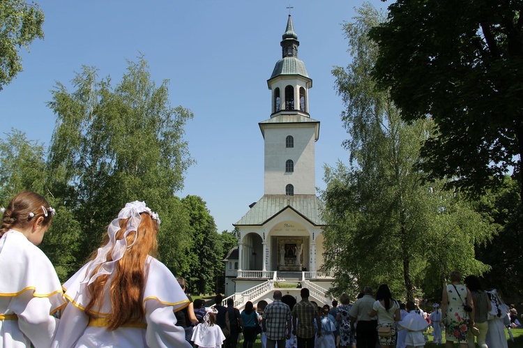 Pielgrzymka dzieci pierwszokomunijnych