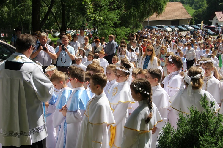 Pielgrzymka dzieci pierwszokomunijnych