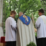 Nabożeństwo majowe na pielgrzymce w Piekarach Śląskich