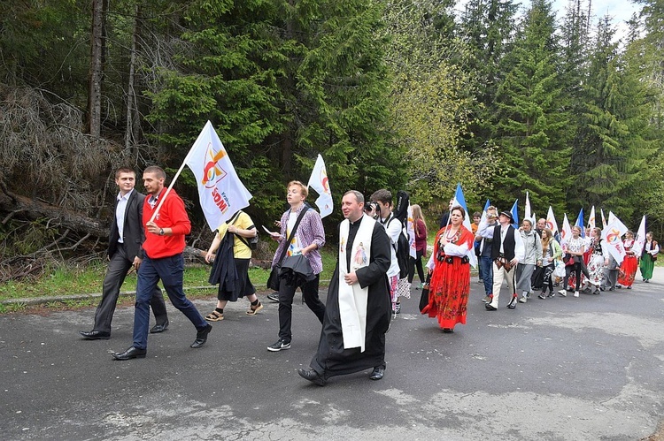 Z widokiem na góry