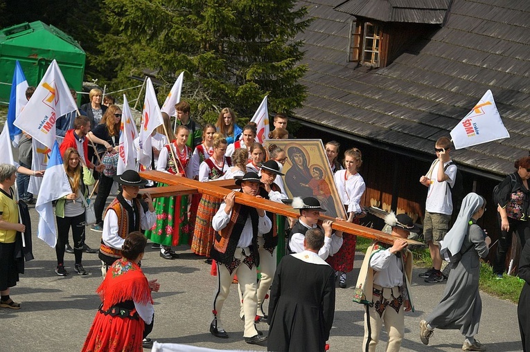 Z widokiem na góry