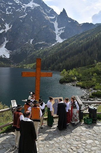Z widokiem na góry