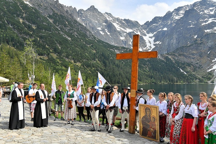 Z widokiem na góry