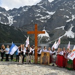 Z widokiem na góry