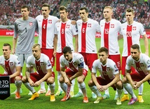 Wojciech Szczęsny, Łukasz Szukała, Grzegorz Krychowiak, Tomasz Jodłowiec, Kamil Glik, Łukasz Piszczek, Arkadiusz Milik, Kamil Grosicki, Robert Lewandowski, Maciej Rybus, Jakub Wawrzyniak. Ta jedenastka pokonała w eliminacjach Niemcy 2:0 na Stadionie Narodowym w Warszawie.