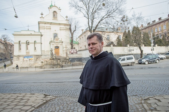 Ojciec Stanisław Kawa OFMConv od lat zabiega o zwrot byłego klasztoru franciszkańskiego we Lwowie. Sporny budynek stoi po drugiej stronie ulicy Łyczakowskiej, obok kościoła pw. św. Antoniego.