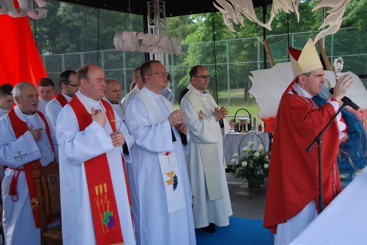 Konkurs pieśni i piosenki patriotycznej 