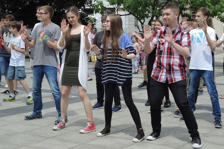 Flash mob na Dzień Dziecka w Bielsku-Białej