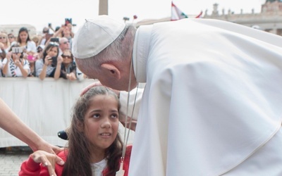 Franciszek: Miłosierdzie brudzi sobie ręce