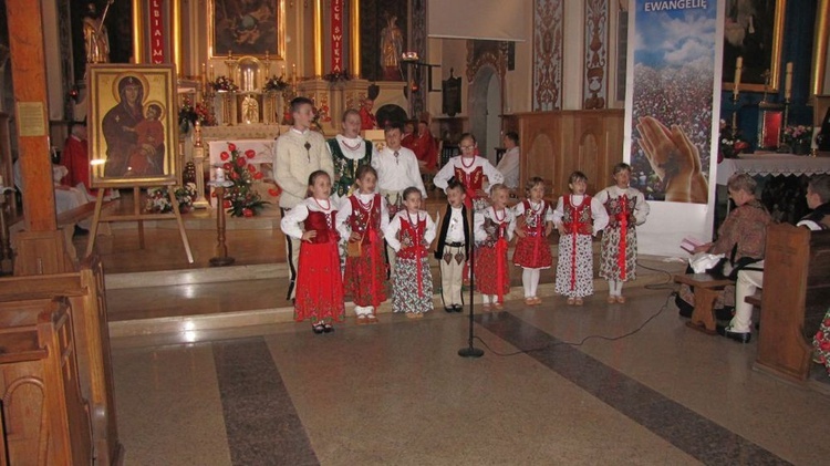 Peregrynacja symboli ŚDM w Czarnym Dunajcu - cz.1