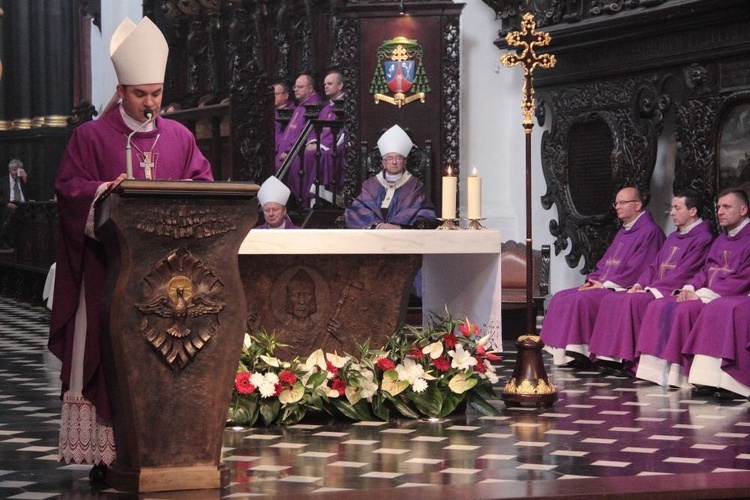 Msza św. 30 dni po śmierci abp. Tadeusza