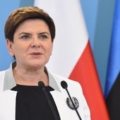 CBOS: Jak Polacy postrzegają premier Szydło?