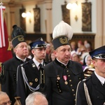 Ostatnie pożegnanie śp. ks. inf. Stanisława Dadaka w Wilamowicach