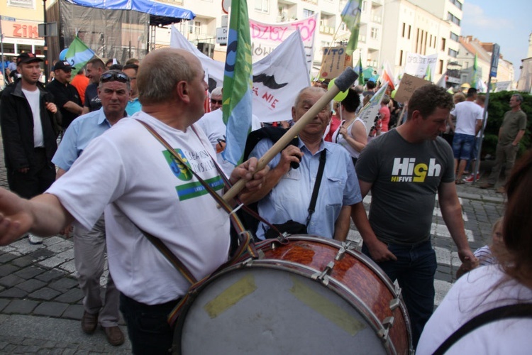 Festiwalowa manifestacja przeciw powiększeniu Opola kosztem gmin